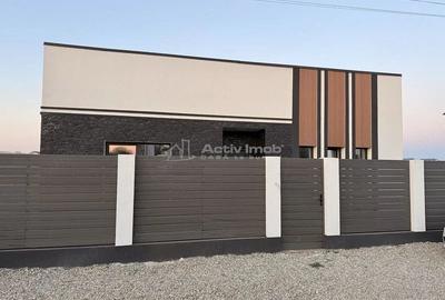 Casă cu Teren 309 Mp în Berceni