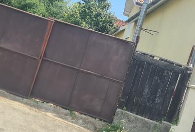 Casă în Dâmbul Rotund