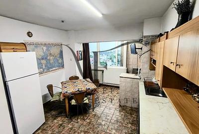 Apartament cu 4 camere decomandat în Ștefan cel Mare - 9