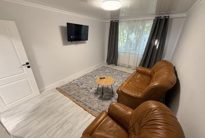 Apartament cu 3 camere decomandat în Central - 1
