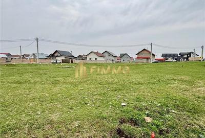 Teren de 2000 mp, în Central