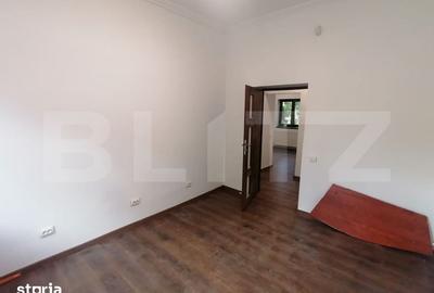 Spațiu comercial, de 58 mp, în Central - 2