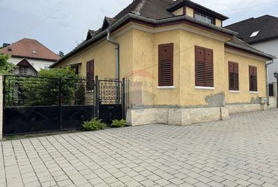 Casă cu Teren 862 Mp în Central