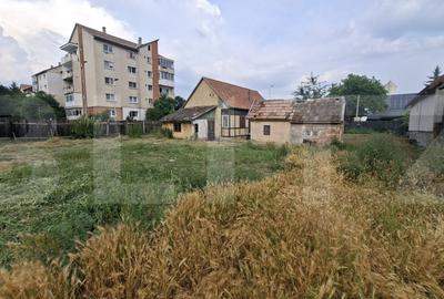 Casă cu 2 camere cu Canalizare în Central