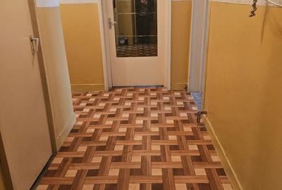Apartament cu 3 camere decomandat în Exterior Vest