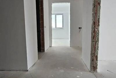 Apartament cu 3 camere în 1 Mai