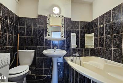 Apartament cu 2 camere decomandat în Centrul Civic