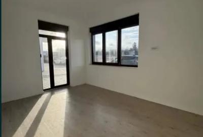 Apartament cu 2 camere decomandat în Tractorul - 5
