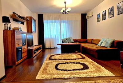 Apartament cu 4 camere decomandat, mobilat în Nicolina