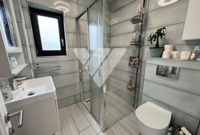 Duplex cu 4 camere cu Canalizare în Cristian - 8