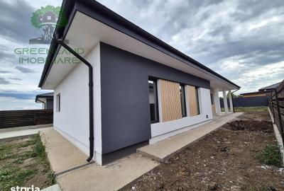 Casă cu 4 camere cu Teren 432 Mp în Miroslava