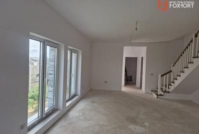 Duplex cu 4 camere cu Canalizare în Moșnița Nouă - 2