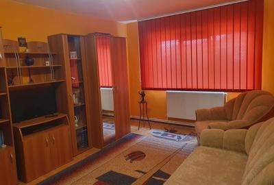 Apartament cu 2 camere decomandat în Central - 2