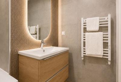 Apartament cu 3 camere decomandat în Nord