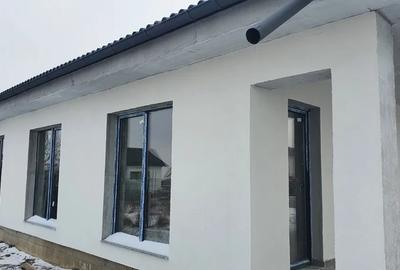 Casă cu 4 camere cu Teren 405 Mp în Sânpetru