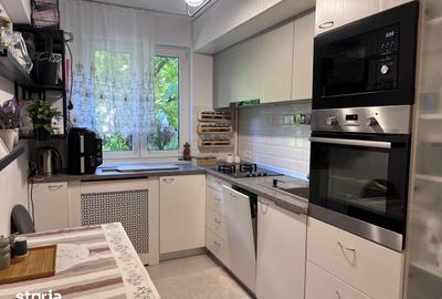 Apartament cu 3 camere semidecomandat în Titan - 2