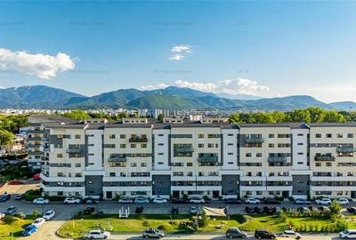 Apartament cu 2 camere decomandat, mobilat în Tractorul