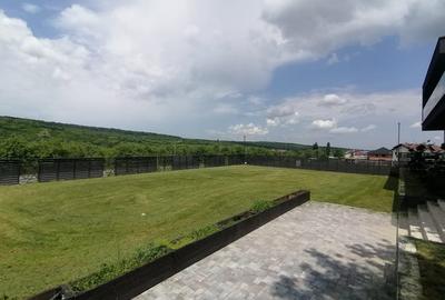 Casă cu 5 camere cu Teren 1190 Mp în Cisnădie - 2