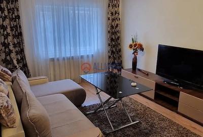 Apartament cu 2 camere decomandat în Far