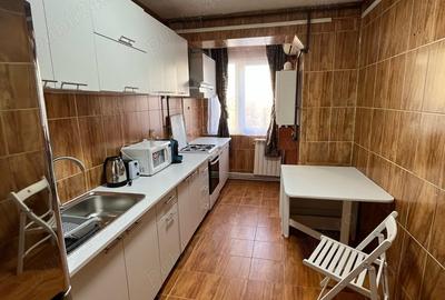 Apartament cu 2 camere semidecomandat în Tomis I