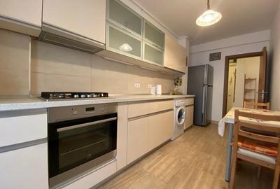 Apartament cu 3 camere decomandat, mobilat în Drumul Taberei