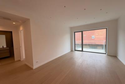 Apartament cu 2 camere semidecomandat în Barbu Văcărescu