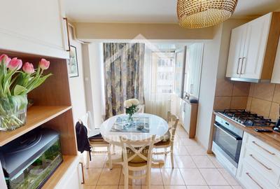 Apartament cu 3 camere decomandat, mobilat în Vasile Aaron