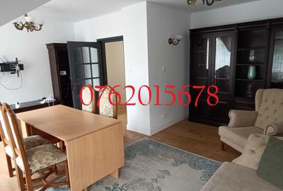 Apartament cu 3 camere decomandat în Andrei Mureșanu
