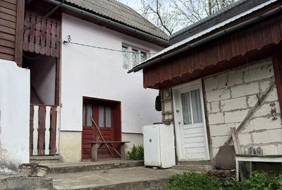 Casă cu Teren 500 Mp în Lunca (Vidra) - 1