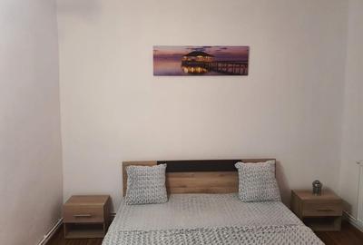 Apartament cu 4 camere decomandat în Exterior Vest