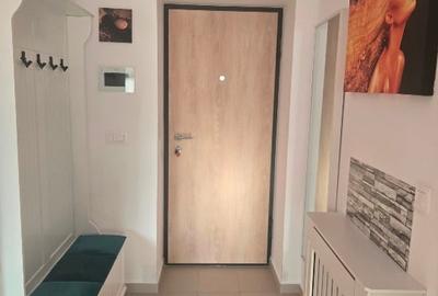 Apartament cu 2 camere semidecomandat, mobilat în Theodor Pallady
