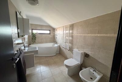 Casă individuală cu 5 camere cu Teren 355 Mp în Central - 9