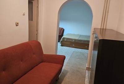 Garsonieră decomandată, mobilată în Basarab