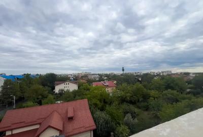 Apartament cu 4 camere decomandat în Drumul Taberei