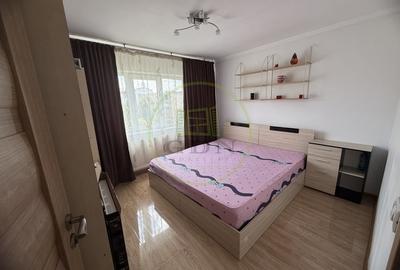 Apartament cu 3 camere decomandat, mobilat în Rovine - 3