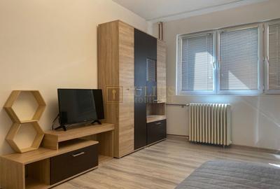 Garsonieră decomandată, mobilată în Complex Studențesc