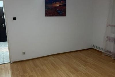 Apartament cu 2 camere semidecomandat în Malu Roșu - 1
