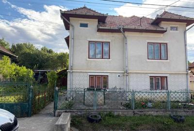 Casă cu 3 camere în Vișea