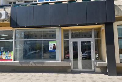 Spațiu comercial, de 99 mp, în Central