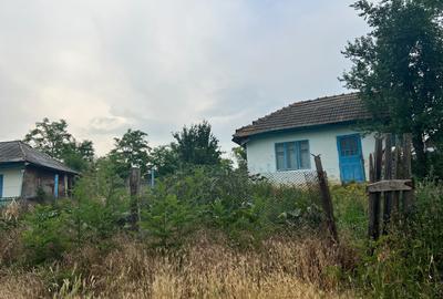 Spațiu comercial, în Perieni