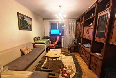 Apartament cu 3 camere decomandat în George Enescu