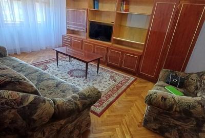 Apartament cu 3 camere decomandat, mobilat în Balada - 1