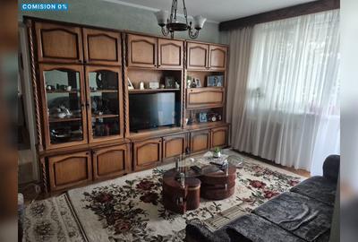 Apartament cu 4 camere decomandat, mobilat în Crihala