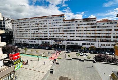 Apartament cu 3 camere decomandat în Ultracentral
