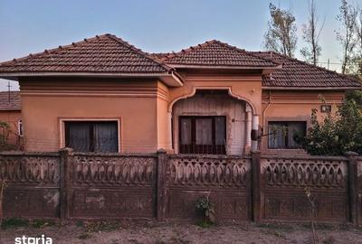Casă cu 4 camere semidecomandat cu Teren 139 Mp în Vădăstrița - 7