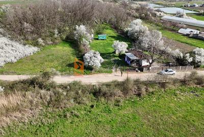 Teren intravilan de 3740 mp, în Scurtești