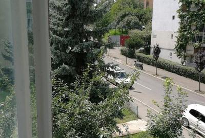 Garsonieră decomandată în Exterior Vest - 1