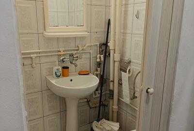 Garsonieră semidecomandată în Alexandru Obregia
