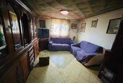 Casă individuală cu 6 camere cu Teren 1624 Mp în Pielești - 9