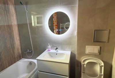 Apartament cu 2 camere decomandat în Nicolina